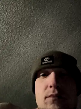 Snapshot of Midwestalpha chatting on 02-15-25, 06:02 Midwestalpha online show from 02-15-25, 06:02