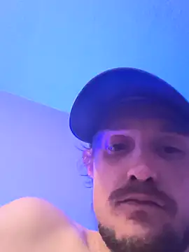 Snapshot of Midwestalpha chatting on 02-10-25, 04:52 Midwestalpha online show from 02-10-25, 04:52