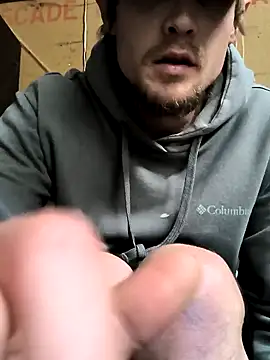 Snapshot of Midwestalpha chatting on 03-03-25, 11:11 Midwestalpha online show from 03-03-25, 11:11