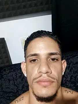 Snapshot of jhonnysnow17 chatting on 01-18-26, 07:23 jhonnysnow17 online show from 01-18-26, 07:23