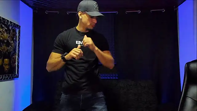 Snapshot of jhonnysnow17 chatting on 02-01-26, 08:07 jhonnysnow17 online show from 02-01-26, 08:07