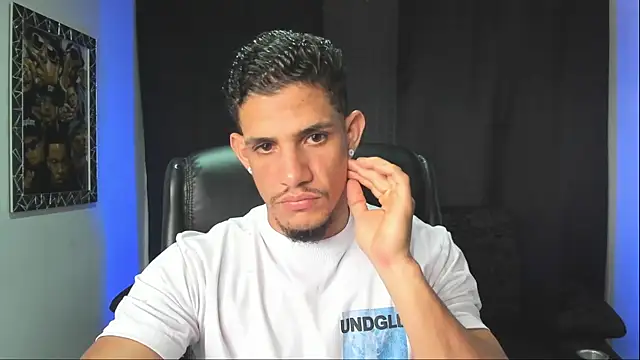 Snapshot of jhonnysnow17 chatting on 02-28-26, 06:29 jhonnysnow17 online show from 02-28-26, 06:29