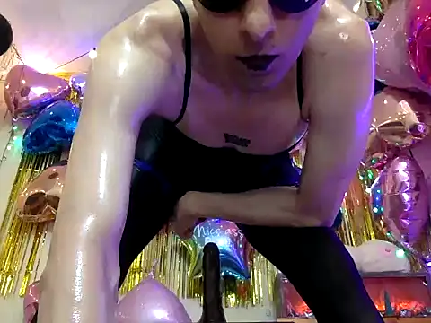 Snapshot of HandsomeAlfie chatting on 03-16-26, 05:44 HandsomeAlfie online show from 03-16-26, 05:44