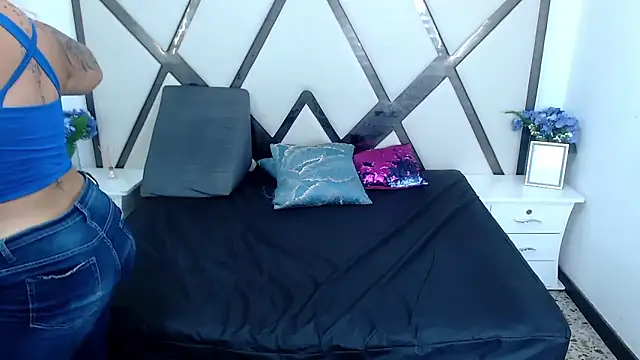 ChloexBigAss online show from 12-13-24, 09:30