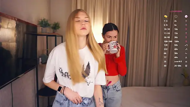 EllenReeves online show from 11-21-25, 05:06