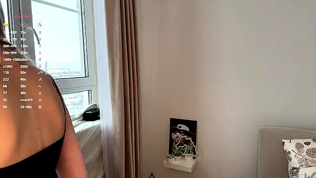 Snapshot of EllenReeves chatting on 02-14-26, 06:35 EllenReeves online show from 02-14-26, 06:35