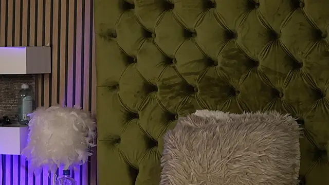 TiffanyMaze online show from 09-20-25, 06:07