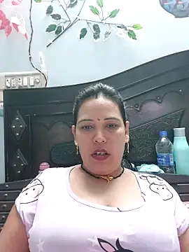 Poojabhabi101 online show from 10-30-25, 06:23