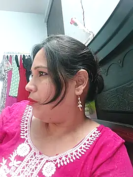 Poojabhabi101 online show from 03-19-25, 06:03