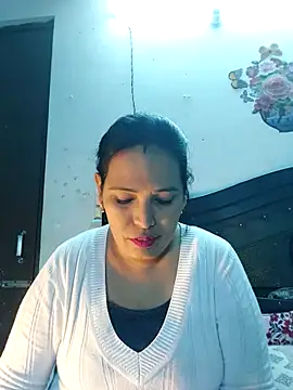 Poojabhabi101 online show from 01-08-26, 05:57