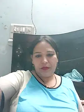 Poojabhabi101 online show from 04-04-26, 08:21