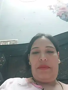 Poojabhabi101 online show from 06-17-26, 06:57