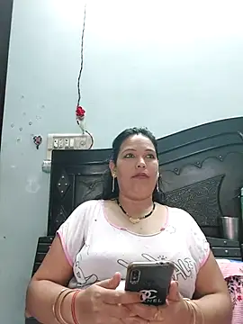 Poojabhabi101 online show from 10-01-25, 06:40