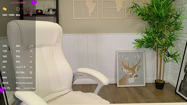 SelineSole online show from 12-02-25, 05:03