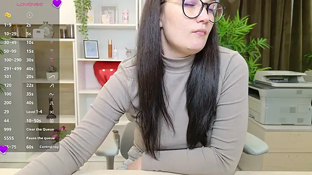 SelineSole online show from 03-24-26, 04:07