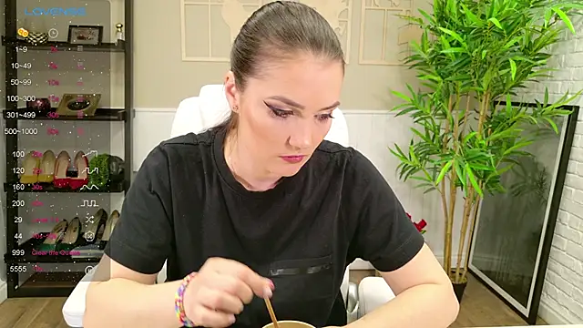 SelineSole online show from 03-12-25, 05:17