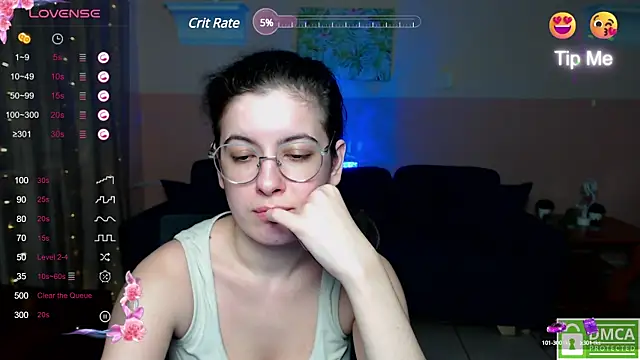 Snapshot of Aminabeatris chatting on 03-21-25, 03:35 Aminabeatris online show from 03-21-25, 03:35