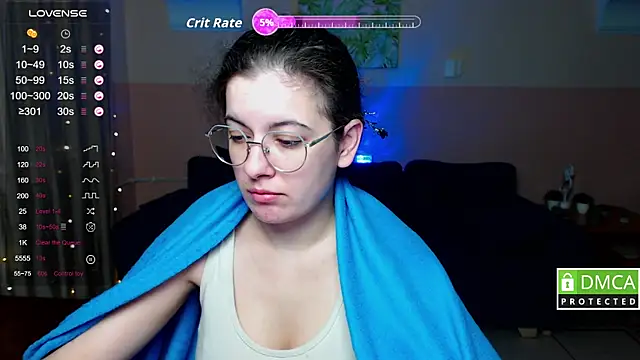 Snapshot of Aminabeatris chatting on 10-06-25, 05:30 Aminabeatris online show from 10-06-25, 05:30