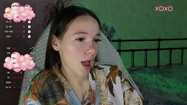 lil luna x online show from 11-12-25, 08:34