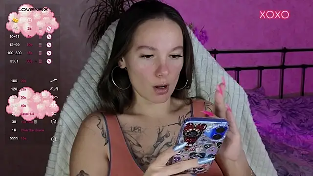 lil luna x online show from 12-02-25, 01:24