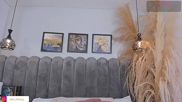 cute  cherry  online show from 06-25-26, 08:25