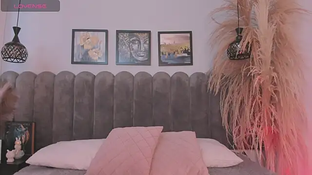 cute  cherry  online show from 03-17-26, 09:29