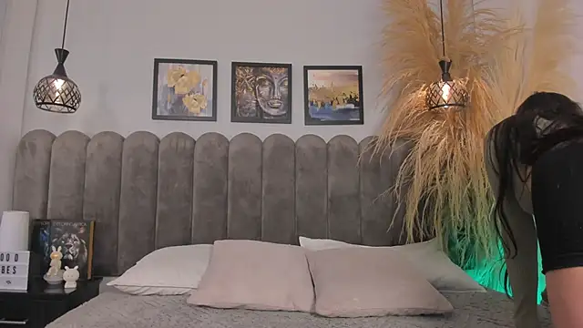 cute  cherry  online show from 06-06-26, 07:30