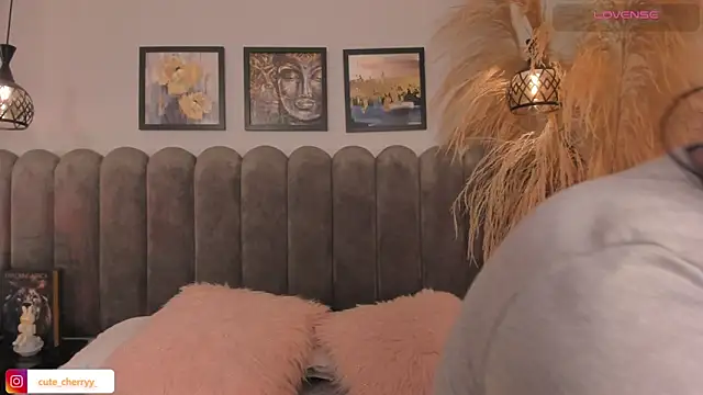 cute  cherry  online show from 05-08-26, 08:23