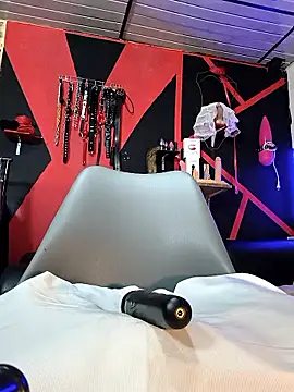 mal x online show from 09-30-25, 02:01