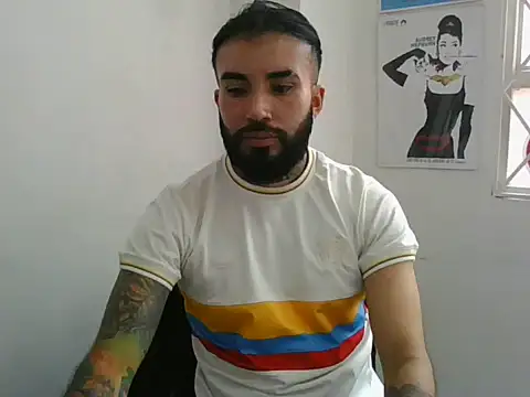 Snapshot of transgenderboy chatting on 07-07-26, 02:31 transgenderboy online show from 07-07-26, 02:31