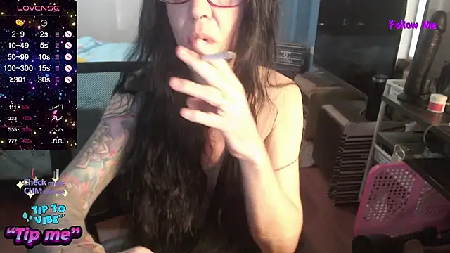 Snapshot of VenusX chatting on 06-09-26, 04:46 VenusX online show from 06-09-26, 04:46