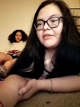 Snapshot of LiverandBrat77 chatting on 10-08-25, 02:02 LiverandBrat77 online show from 10-08-25, 02:02