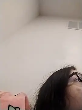 LiverandBrat77 online show from 01-12-26, 01:45