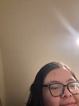 LiverandBrat77 online show from 12-16-25, 01:54