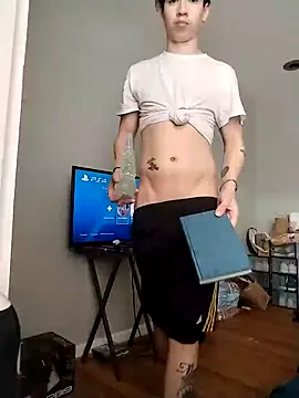 Snapshot of LiverandBrat77 chatting on 02-07-25, 04:14 LiverandBrat77 online show from 02-07-25, 04:14