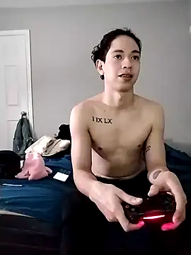 Snapshot of LiverandBrat77 chatting on 12-18-24, 06:21 LiverandBrat77 online show from 12-18-24, 06:21