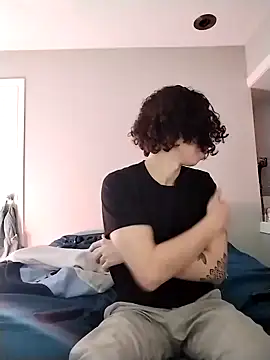 Snapshot of LiverandBrat77 chatting on 12-28-24, 12:47 LiverandBrat77 online show from 12-28-24, 12:47