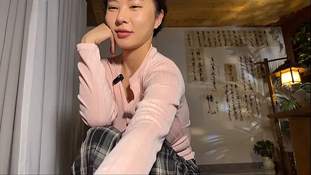 Snapshot of grandeeney chatting on 03-17-26, 02:09 grandeeney online show from 03-17-26, 02:09