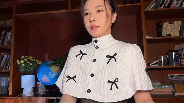 Snapshot of grandeeney chatting on 03-19-26, 02:17 grandeeney online show from 03-19-26, 02:17