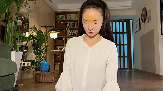 Snapshot of grandeeney chatting on 11-16-25, 03:17 grandeeney online show from 11-16-25, 03:17