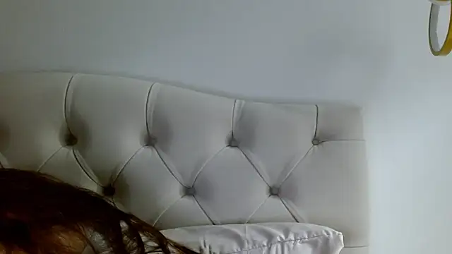 Mika Gold online show from 06-18-26, 07:52