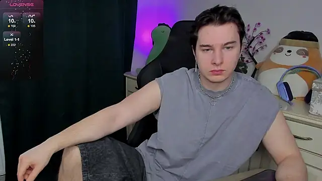 Snapshot of Vincent_Strong chatting on 01-19-26, 08:07 Vincent Strong online show from 01-19-26, 08:07