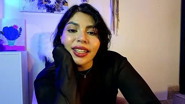 GigiiStone online show from 09-29-25, 06:24