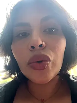 GigiiStone online show from 10-26-25, 07:03