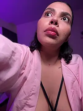 GigiiStone online show from 04-08-26, 11:17