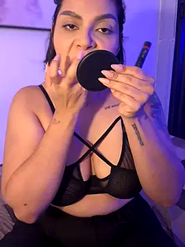 GigiiStone online show from 09-25-25, 10:49