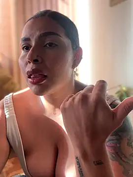 GigiiStone online show from 11-17-25, 09:41