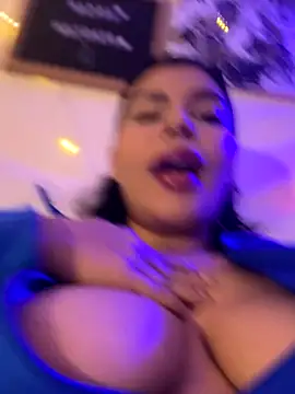 GigiiStone online show from 11-28-25, 10:32