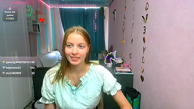 Snapshot of __Aphrodita__wow__ chatting on 09-20-25, 08:52   Aphrodita  wow   online show from 09-20-25, 08:52