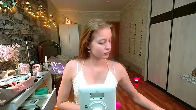   Aphrodita  wow   online show from 02-21-26, 03:47